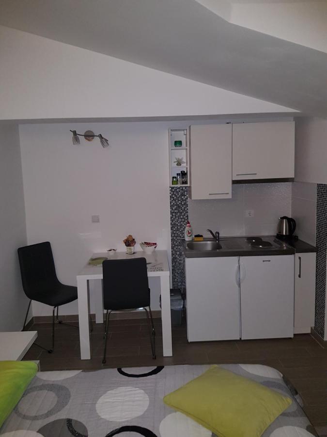 Gabi Rooms & Studio Apartment Lozovac Extérieur photo