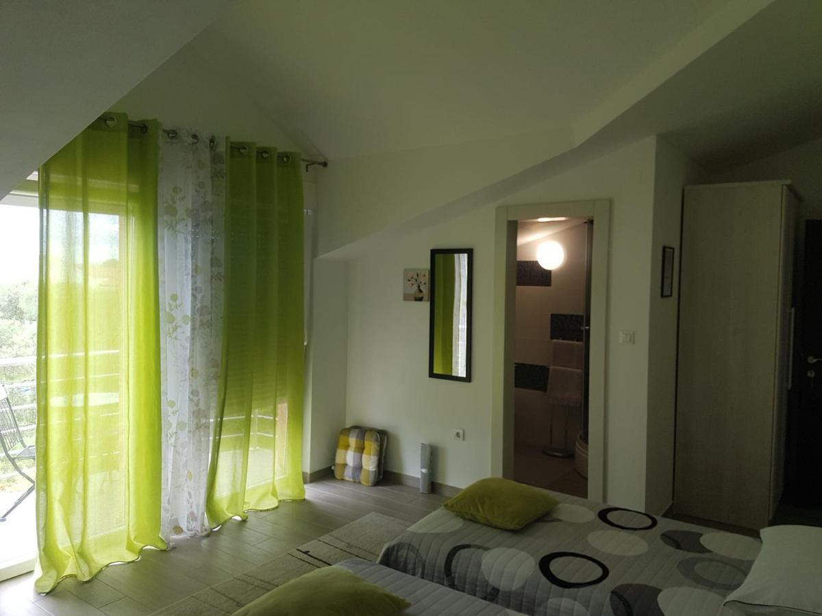 Gabi Rooms & Studio Apartment Lozovac Extérieur photo